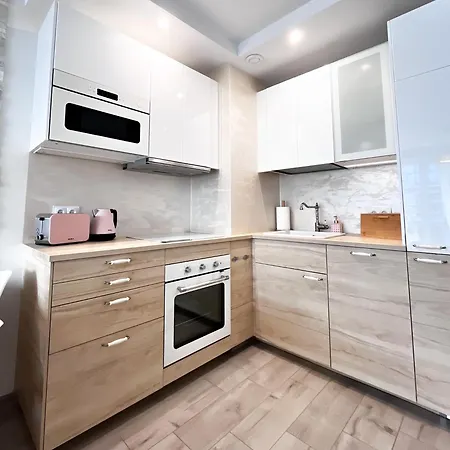 Shells & Pearls 4 Pax Near With Balcony Appartement