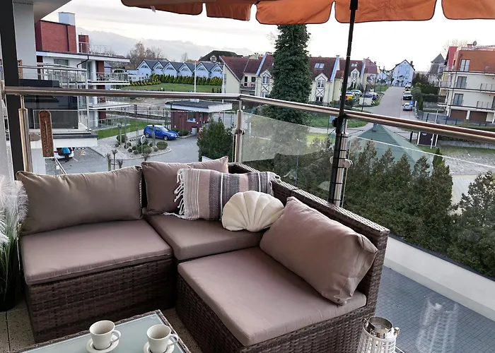 Shells & Pearls 4 Pax Near With Balcony *